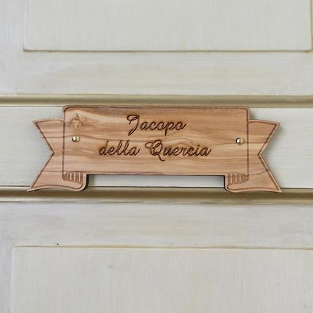 Residenza D'Epoca Montanini Bed & Breakfast เซียนา ภายนอก รูปภาพ